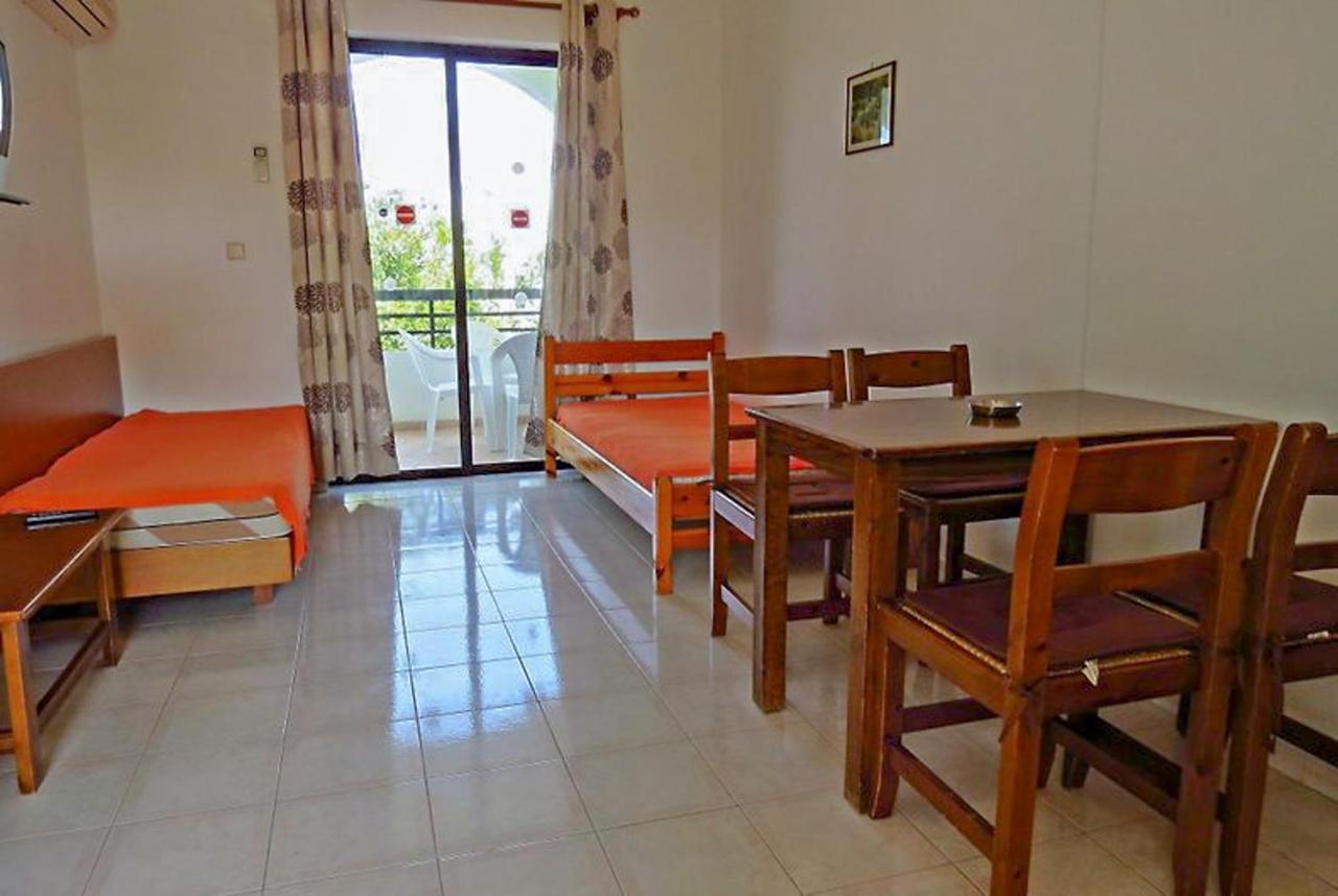 Debbi Appartments And Hotel Ialysos (Rhodes) Exterior foto